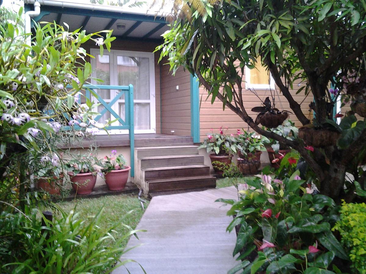 Villa Les Agapanthes Le Tampon Exterior foto